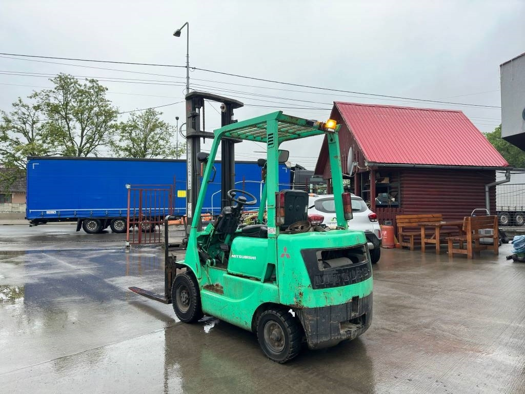 Mitsubishi FD15 - Carretilla elevadora diésel: foto 5 Mitsubishi FD15 - Carretilla elevadora diésel: foto 5