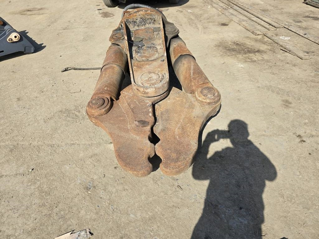 Montabert 2T - Taladro para tierra: foto 2 Montabert 2T - Taladro para tierra: foto 2