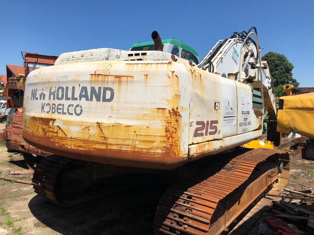 New Holland E 215 B FOR PARTS - Excavadora de cadenas: foto 2 New Holland E 215 B FOR PARTS - Excavadora de cadenas: foto 2