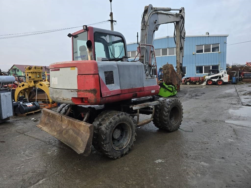 Takeuchi TB070W - Excavadora de ruedas: foto 3 Takeuchi TB070W - Excavadora de ruedas: foto 3