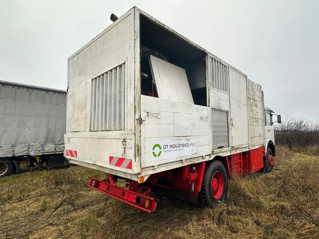 MAN Pressure Washer 19.321 - Vehículo municipal, Camión caja cerrada: foto 4 MAN Pressure Washer 19.321 - Vehículo municipal, Camión caja cerrada: foto 4