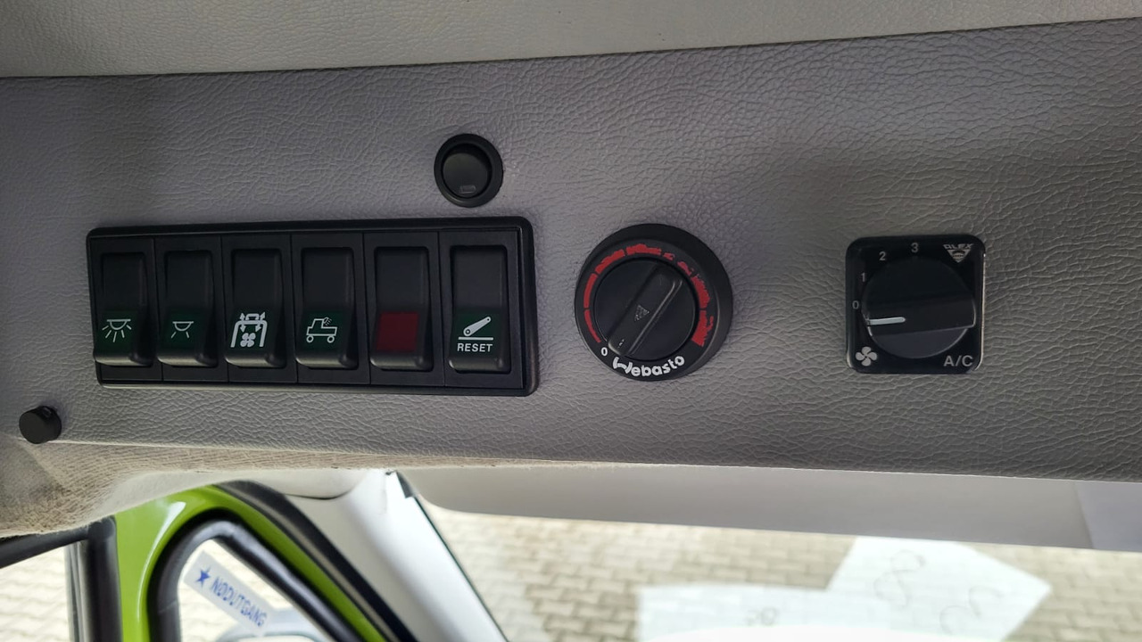 Minibús, Furgoneta de pasajeros Iveco Daily 24 places + 4 standing: foto 11