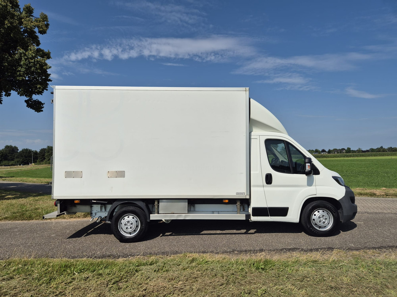 Peugeot Boxer HDI 160PK EURO 6 Koelwagen Bj10-2018 BROKEN ENGINE - Furgoneta frigorifica: foto 5 Peugeot Boxer HDI 160PK EURO 6 Koelwagen Bj10-2018 BROKEN ENGINE - Furgoneta frigorifica: foto 5