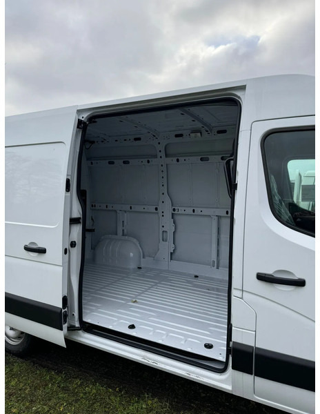 Renault Master L2H2 2.3D 140 HP - Euro 5 - NEW - 25 UNITS DIRECTLY AVAILABLE!!! - Furgón: foto 3 Renault Master L2H2 2.3D 140 HP - Euro 5 - NEW - 25 UNITS DIRECTLY AVAILABLE!!! - Furgón: foto 3