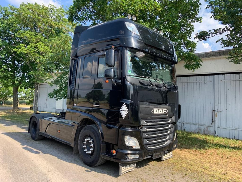 DAF XF 106/460 SSC Vollausstattung - Cabeza tractora: foto 1 DAF XF 106/460 SSC Vollausstattung - Cabeza tractora: foto 1