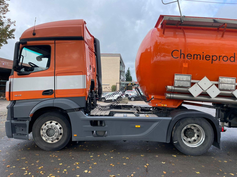 Mercedes-Benz Actros 1843 ADR Vollausst. 1-Hand - Cabeza tractora: foto 1 Mercedes-Benz Actros 1843 ADR Vollausst. 1-Hand - Cabeza tractora: foto 1