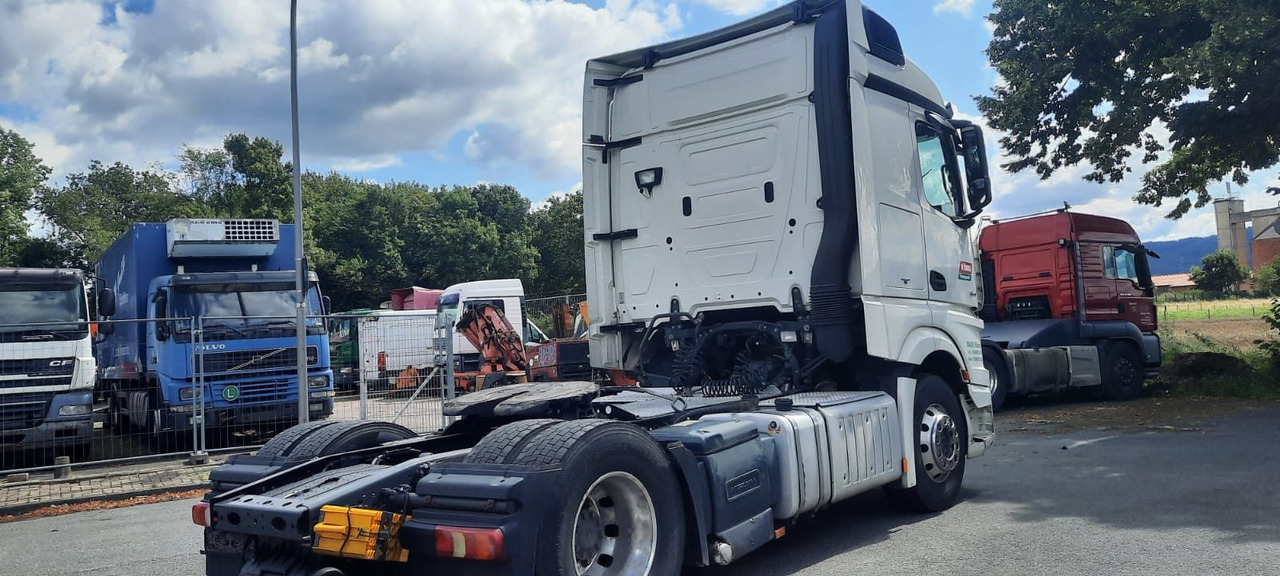 Mercedes-Benz Actros 1843LS Stream Space Kompressor:D9000 - Cabeza tractora: foto 4 Mercedes-Benz Actros 1843LS Stream Space Kompressor:D9000 - Cabeza tractora: foto 4