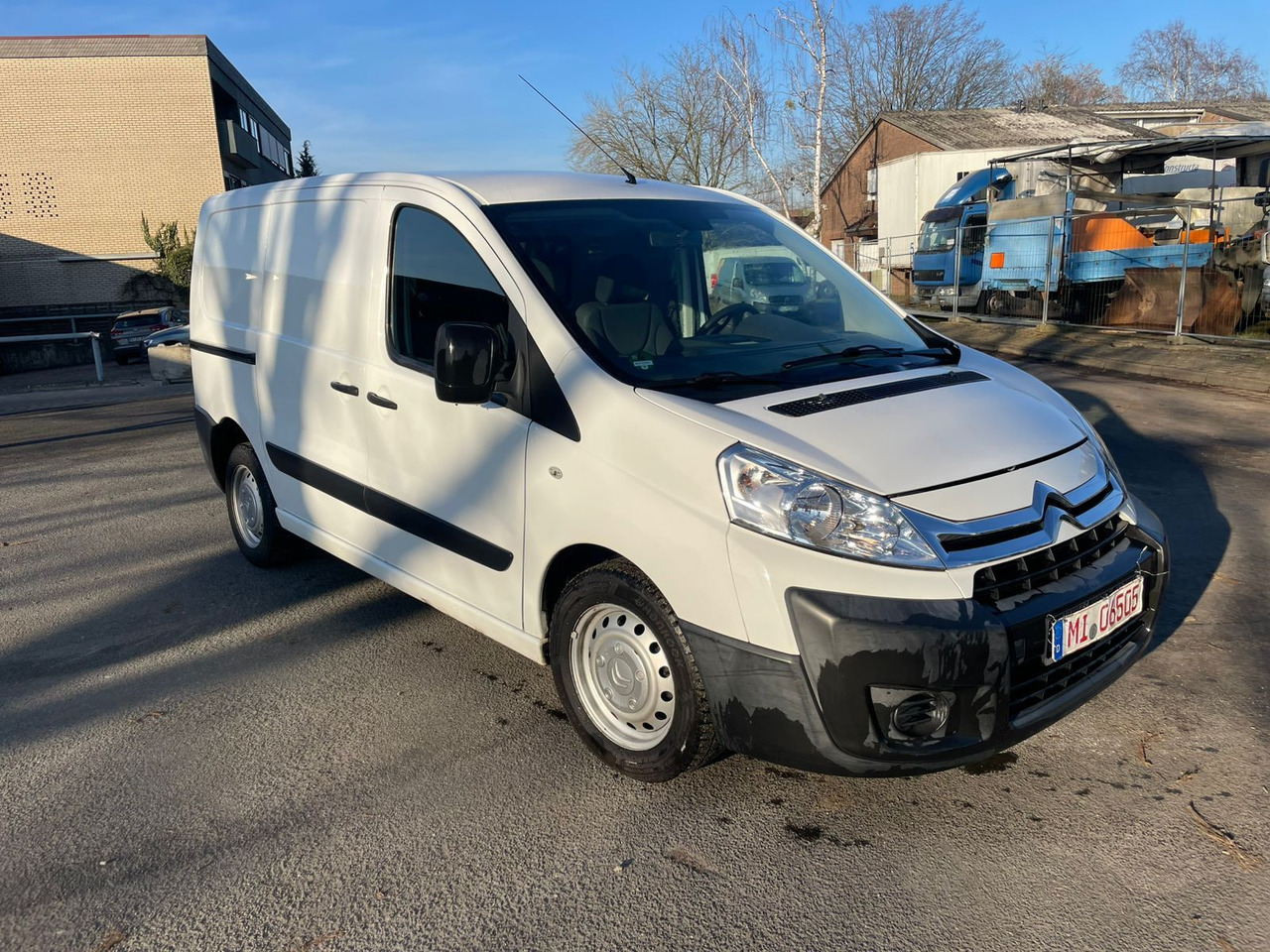 Citroën Jumpy HDi 125 FAP 29 L1H1 Kasten - Furgoneta pequeña: foto 2 Citroën Jumpy HDi 125 FAP 29 L1H1 Kasten - Furgoneta pequeña: foto 2