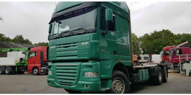 DAF XF105-460Super Spacs Cap G.Haus/Hoch Retarder - Camión forestal: foto 1 DAF XF105-460Super Spacs Cap G.Haus/Hoch Retarder - Camión forestal: foto 1