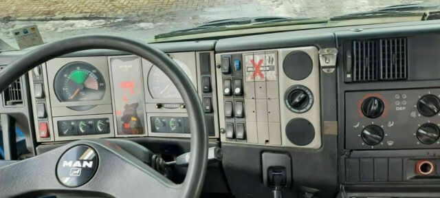 MAN 26.314K 6x2 Blatt/Luft Diff/Sperre - Camión multibasculante: foto 5 MAN 26.314K 6x2 Blatt/Luft Diff/Sperre - Camión multibasculante: foto 5