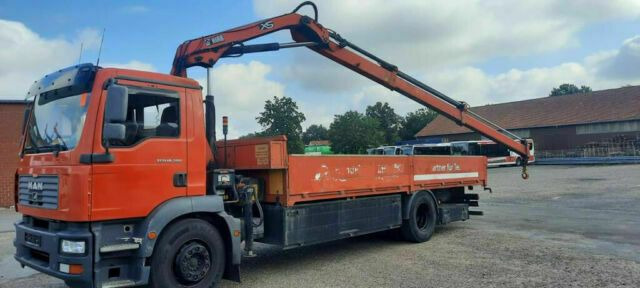 MAN TG-M18.280PS Hiab 111B-2 mit Funk - Camión caja abierta, Camión grúa: foto 3 MAN TG-M18.280PS Hiab 111B-2 mit Funk - Camión caja abierta, Camión grúa: foto 3