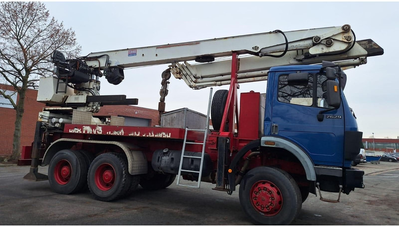 Mercedes-Benz 2629 AK Motorwagen mit Kran 6x6 - Camión grúa: foto 2 Mercedes-Benz 2629 AK Motorwagen mit Kran 6x6 - Camión grúa: foto 2