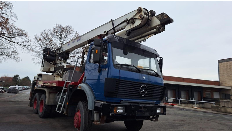 Mercedes-Benz 2629 AK Motorwagen mit Kran Dachdeckerkran6x6 - Camión grúa: foto 3 Mercedes-Benz 2629 AK Motorwagen mit Kran Dachdeckerkran6x6 - Camión grúa: foto 3