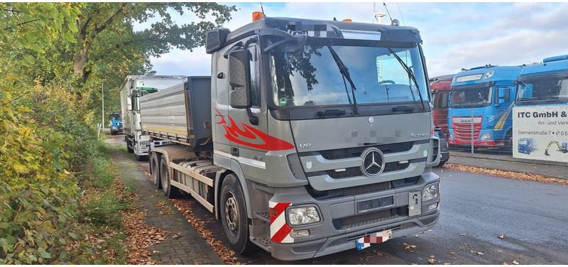 Mercedes-Benz Actros 2651 - Camión volquete: foto 2 Mercedes-Benz Actros 2651 - Camión volquete: foto 2