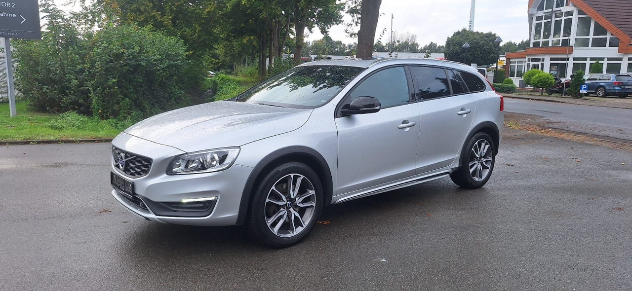 Volvo V60 Cross Country Summum AWD - Coche: foto 4 Volvo V60 Cross Country Summum AWD - Coche: foto 4
