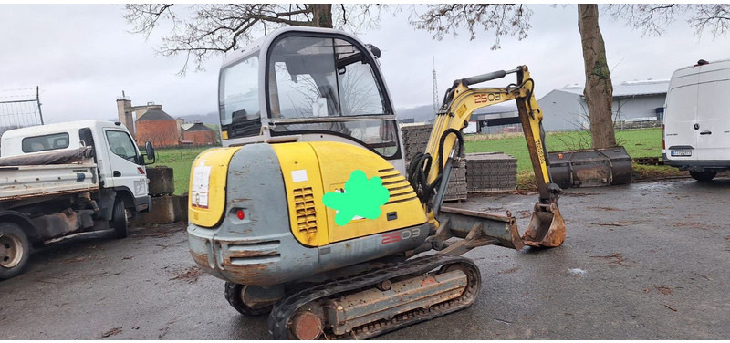 WACKER NEUSON Wacker Neuson 2503-WD Radbagger - Miniexcavadora: foto 1 WACKER NEUSON Wacker Neuson 2503-WD Radbagger - Miniexcavadora: foto 1