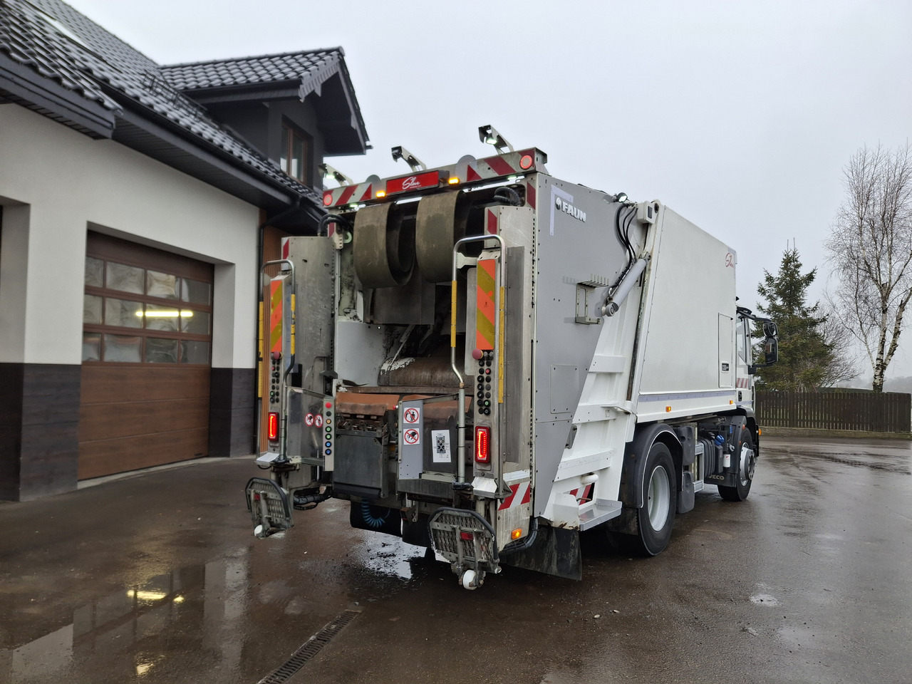 IVECO Śmieciarka IVECO Eurocargo 190EL28 EURO 6 Garbage Truck Mullwage - Camión de basura: foto 4 IVECO Śmieciarka IVECO Eurocargo 190EL28 EURO 6 Garbage Truck Mullwage - Camión de basura: foto 4