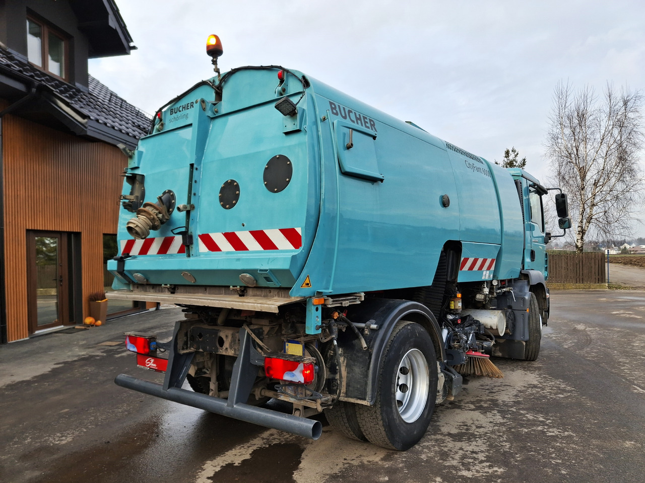 MAN 18.290 Zamiatarka Kehrmaschine BUCHER PM10 L/R Karcher - Barredora vial: foto 4 MAN 18.290 Zamiatarka Kehrmaschine BUCHER PM10 L/R Karcher - Barredora vial: foto 4