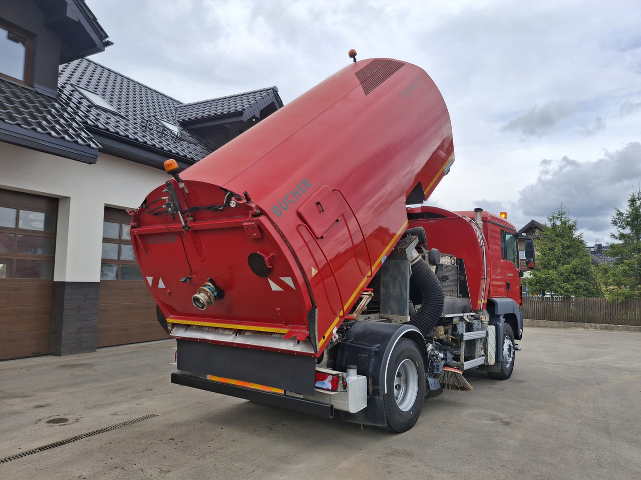 Barredora vial MAN TGS 18.320 Zamiatarka Kehrmaschine BUCHER 2 Motoren Karcher Szczotki L/R: foto 28 Barredora vial MAN TGS 18.320 Zamiatarka Kehrmaschine BUCHER 2 Motoren Karcher Szczotki L/R: foto 28