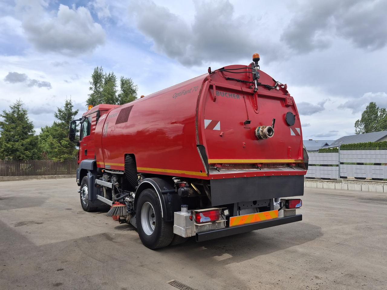 MAN TGS 18.320 Zamiatarka Kehrmaschine BUCHER 2 Motoren Karcher Szczotki L/R - Barredora vial: foto 4 MAN TGS 18.320 Zamiatarka Kehrmaschine BUCHER 2 Motoren Karcher Szczotki L/R - Barredora vial: foto 4