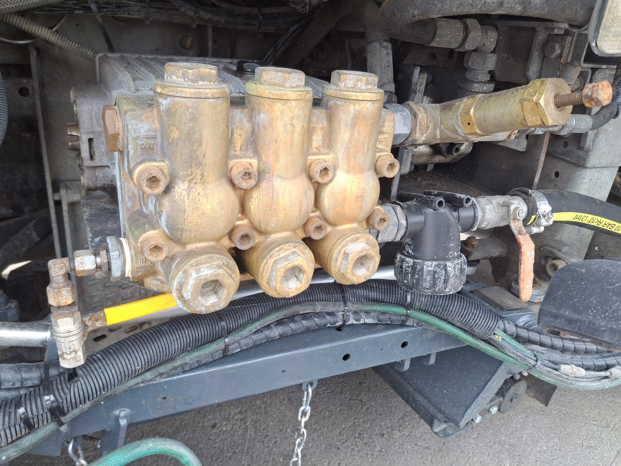 Barredora vial MAN TGS 18.320 Zamiatarka Kehrmaschine BUCHER 2 Motoren Karcher Szczotki L/R: foto 13 Barredora vial MAN TGS 18.320 Zamiatarka Kehrmaschine BUCHER 2 Motoren Karcher Szczotki L/R: foto 13