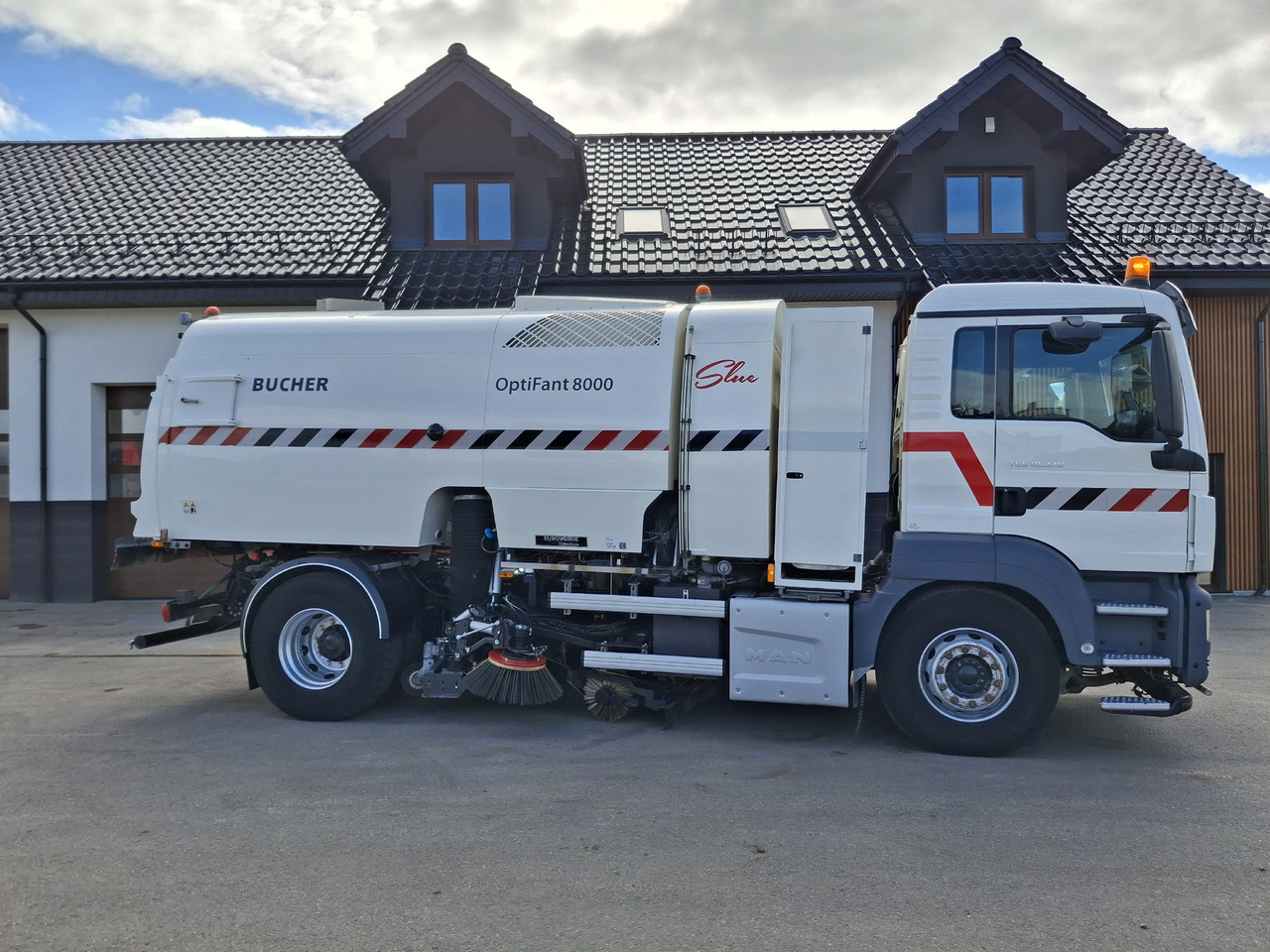 MAN TGS 18.320 Zamiatarka Kehrmaschine BUCHER OptiFant 8000 Karcher Euro 6 PM10 L/R Hochdruckreinigung - Barredora vial: foto 5 MAN TGS 18.320 Zamiatarka Kehrmaschine BUCHER OptiFant 8000 Karcher Euro 6 PM10 L/R Hochdruckreinigung - Barredora vial: foto 5
