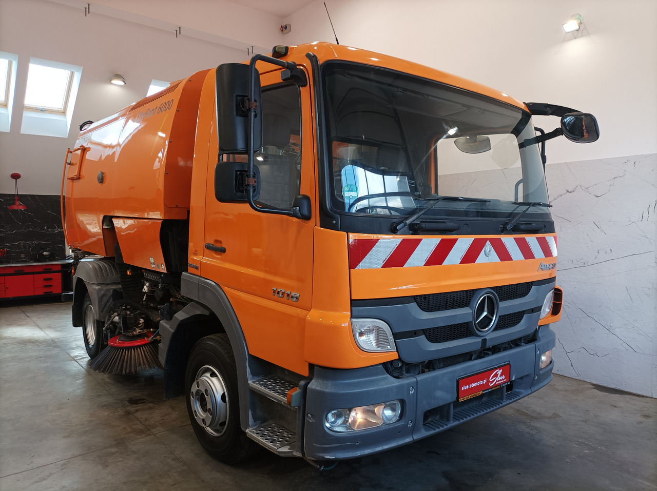 MERCEDES-BENZ Atego 1018 Zamiatarka Kehrmaschine BUCHER Szczotki L/R PM10 2 Silniki 2012r - Barredora vial: foto 1 MERCEDES-BENZ Atego 1018 Zamiatarka Kehrmaschine BUCHER Szczotki L/R PM10 2 Silniki 2012r - Barredora vial: foto 1