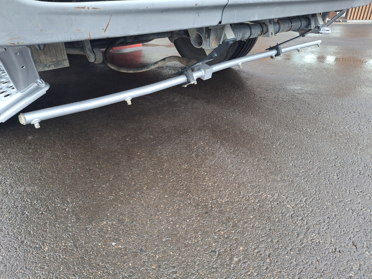 Barredora vial MERCEDES-BENZ Axor 1829 Zamiatarka Kehrmaschine Johnston 2 Motoren Karcher L/R: foto 14 Barredora vial MERCEDES-BENZ Axor 1829 Zamiatarka Kehrmaschine Johnston 2 Motoren Karcher L/R: foto 14