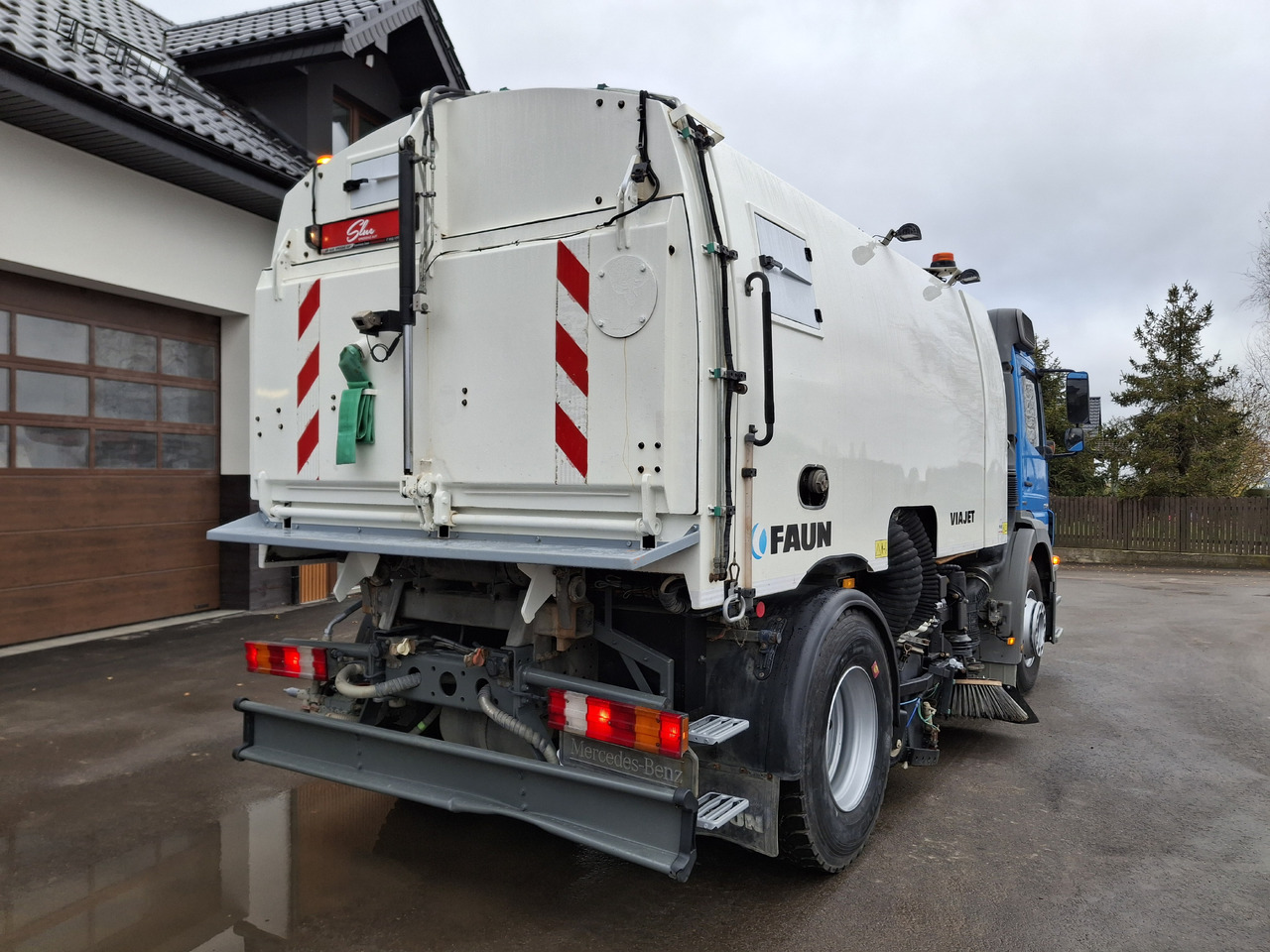 Mercedes-Benz Axor 1829 PM10 Zamiatarka Kehrmaschine FAUN - Barredora vial: foto 5 Mercedes-Benz Axor 1829 PM10 Zamiatarka Kehrmaschine FAUN - Barredora vial: foto 5