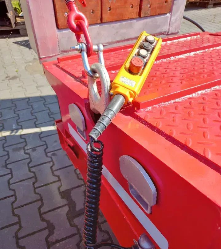Scorpion 4 osie SAF, naj. hydrauliczne - Semirremolque góndola rebajadas: foto 4 Scorpion 4 osie SAF, naj. hydrauliczne - Semirremolque góndola rebajadas: foto 4