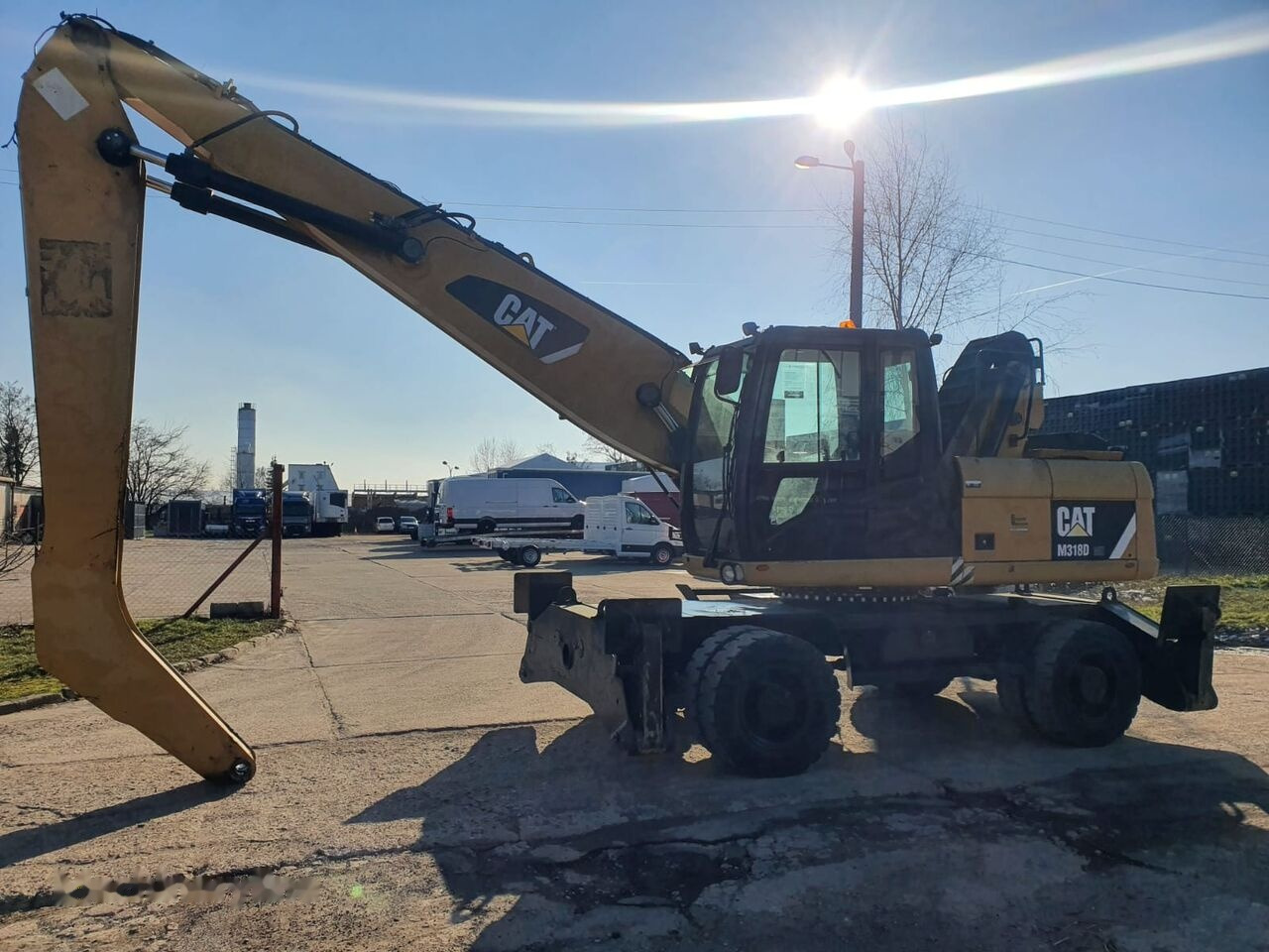Manipulador de materiales Caterpillar 318 D MH: foto 16