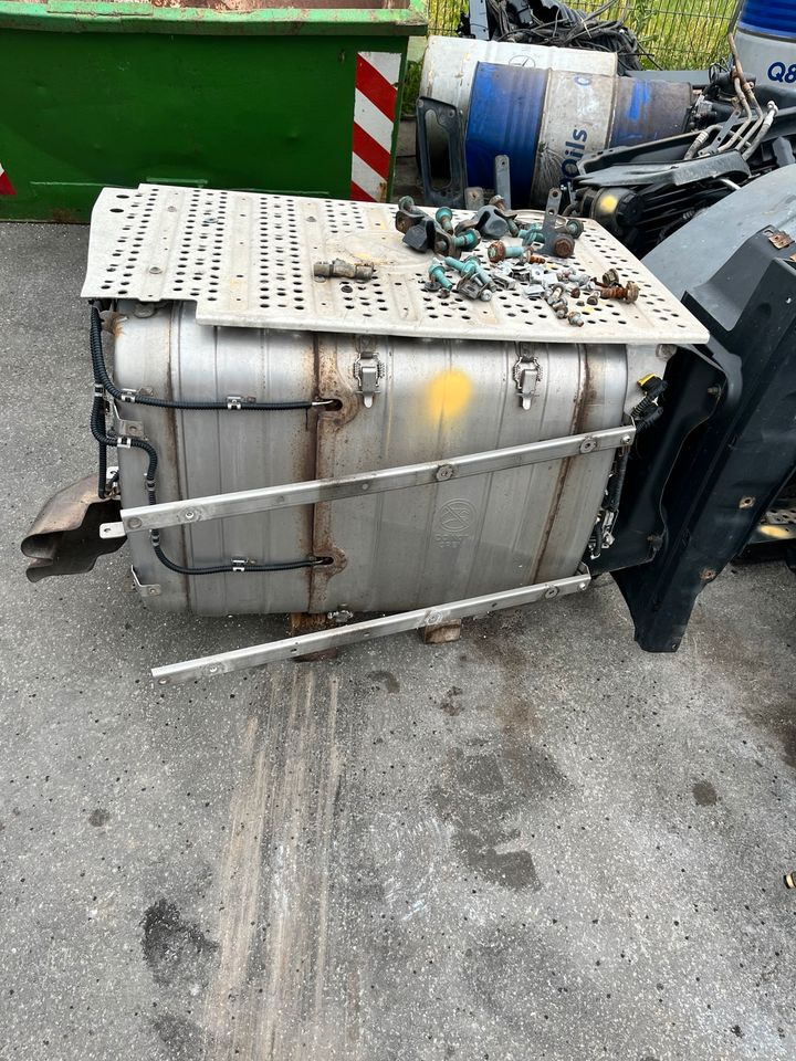 Piezas de recambio Mercedes Actros Euro 6 OM471 Auspuff Katalysator Abgasbox Gearbox: foto 1