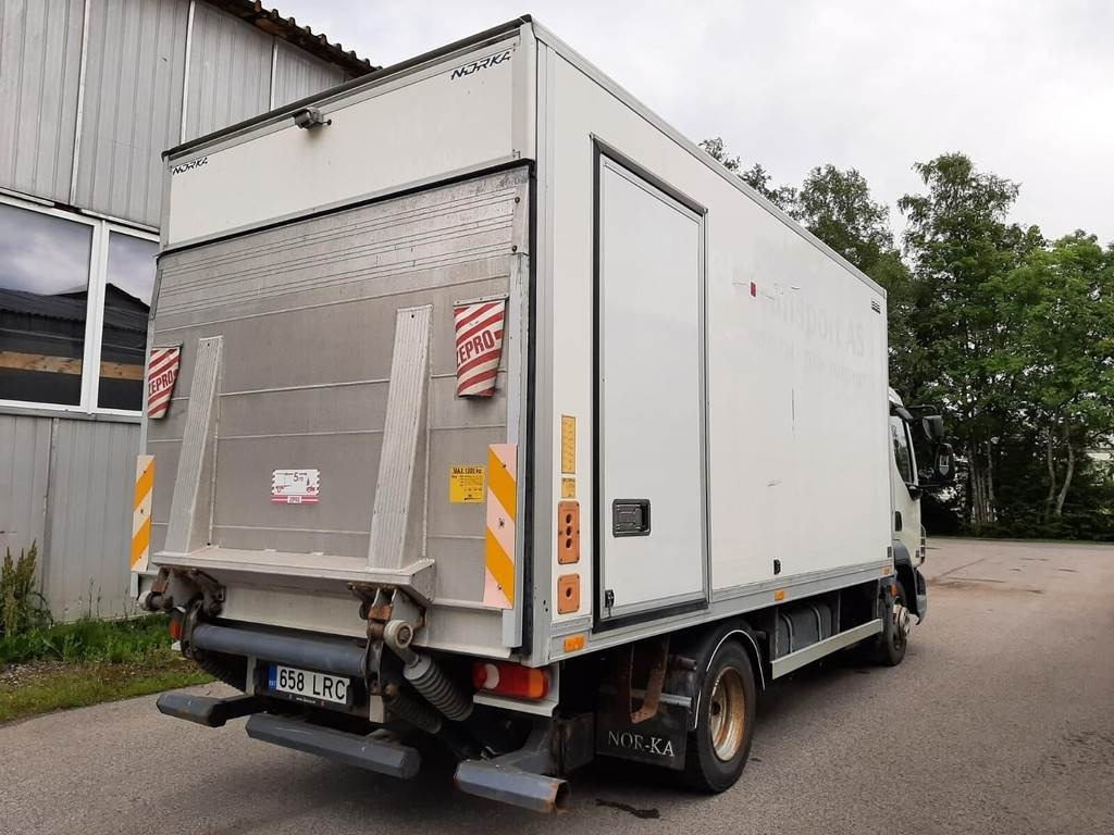 DAF FA 45.180 4X2 KITCHEN - Camión caja cerrada: foto 3 DAF FA 45.180 4X2 KITCHEN - Camión caja cerrada: foto 3