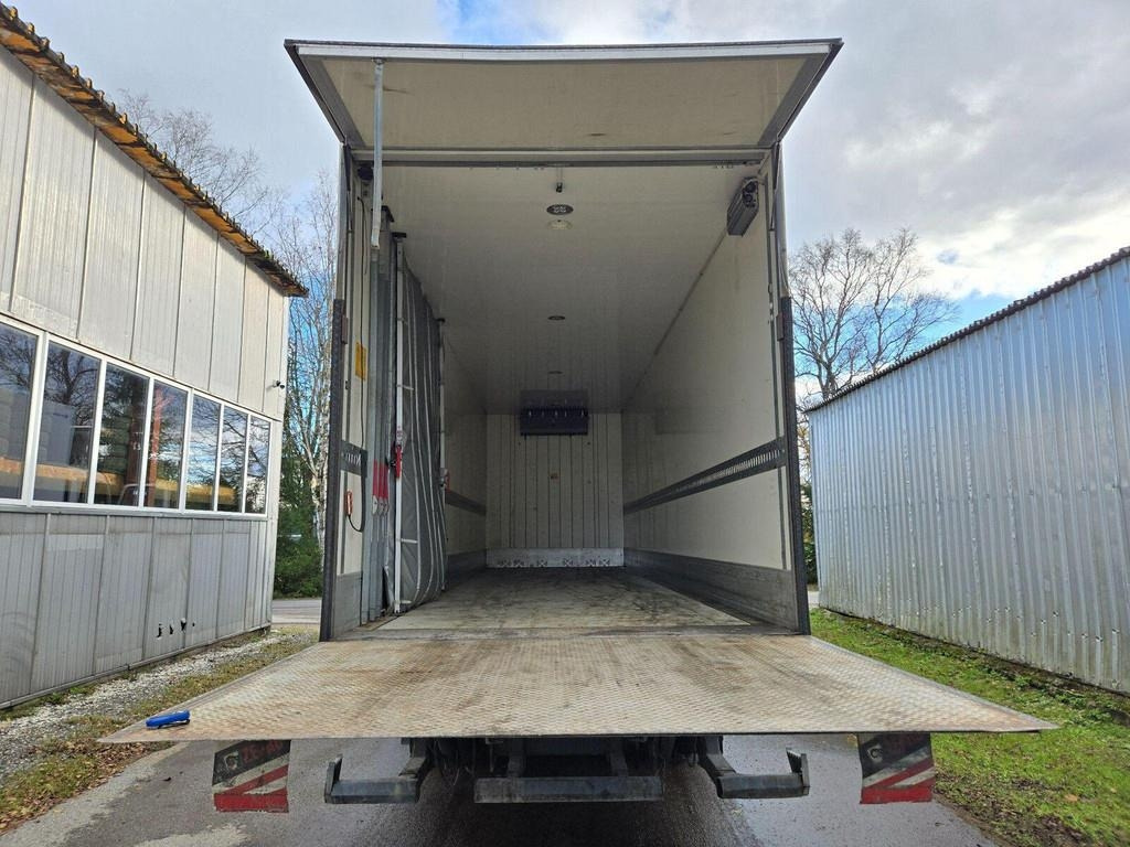 Volvo FH460 6X2 CARRIER 1050 - Camión frigorífico: foto 3 Volvo FH460 6X2 CARRIER 1050 - Camión frigorífico: foto 3