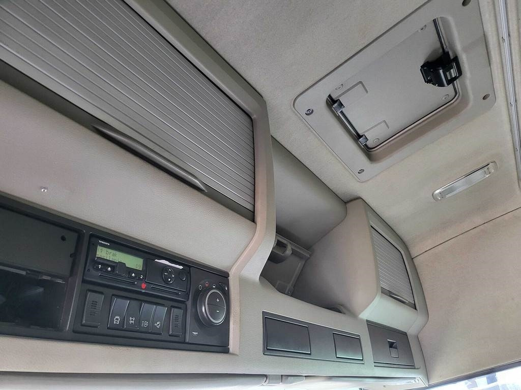 Volvo FM 420 6X2*4 SIDEOPENING 315kW - Camión caja cerrada: foto 2 Volvo FM 420 6X2*4 SIDEOPENING 315kW - Camión caja cerrada: foto 2