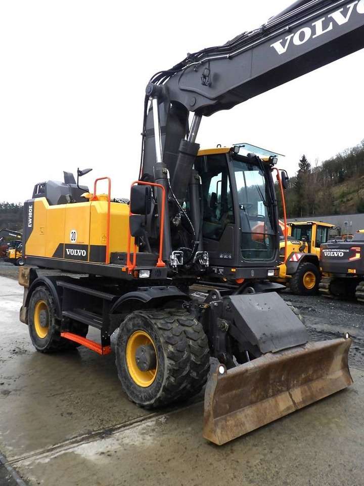 Volvo EW 180 E - Excavadora de ruedas: foto 4 Volvo EW 180 E - Excavadora de ruedas: foto 4