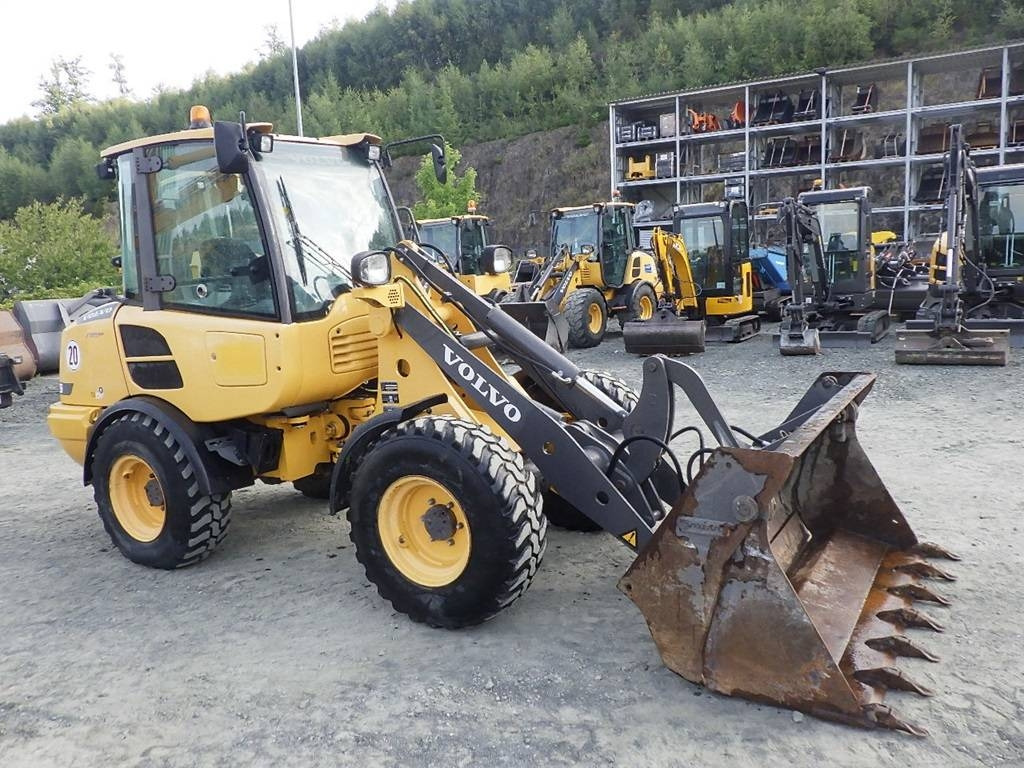 Volvo L 25 F  - Cargadora de ruedas: foto 3 Volvo L 25 F  - Cargadora de ruedas: foto 3