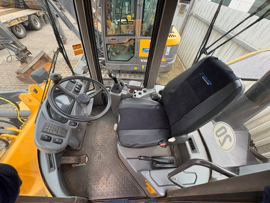 Leasing de Volvo L 35 G  Volvo L 35 G: foto 6 Leasing de Volvo L 35 G  Volvo L 35 G: foto 6