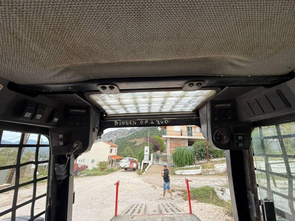 CAT 216 - Minicargadora: foto 5 CAT 216 - Minicargadora: foto 5