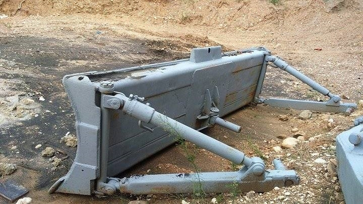 CAT D9G/D9H - Hoja de bulldozer para Maquinaria de construcción: foto 3 CAT D9G/D9H - Hoja de bulldozer para Maquinaria de construcción: foto 3