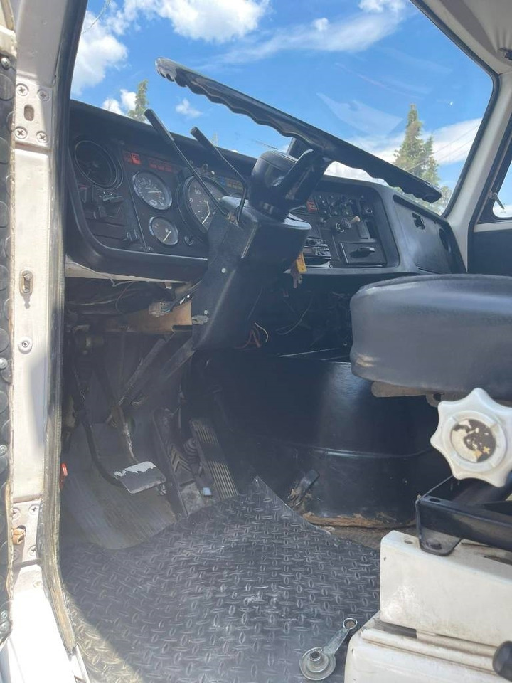 Camión volquete Volvo N10 ST: foto 15 Camión volquete Volvo N10 ST: foto 15