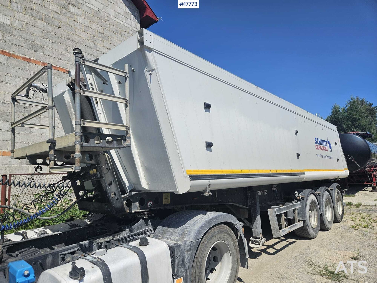2010 Schmitz Gotcha SKI 24 - Semirremolque volquete: foto 3 2010 Schmitz Gotcha SKI 24 - Semirremolque volquete: foto 3