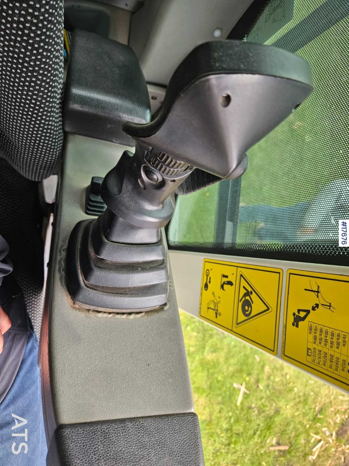 Excavadora de ruedas 2017 Schaeff TW 110: foto 16 Excavadora de ruedas 2017 Schaeff TW 110: foto 16