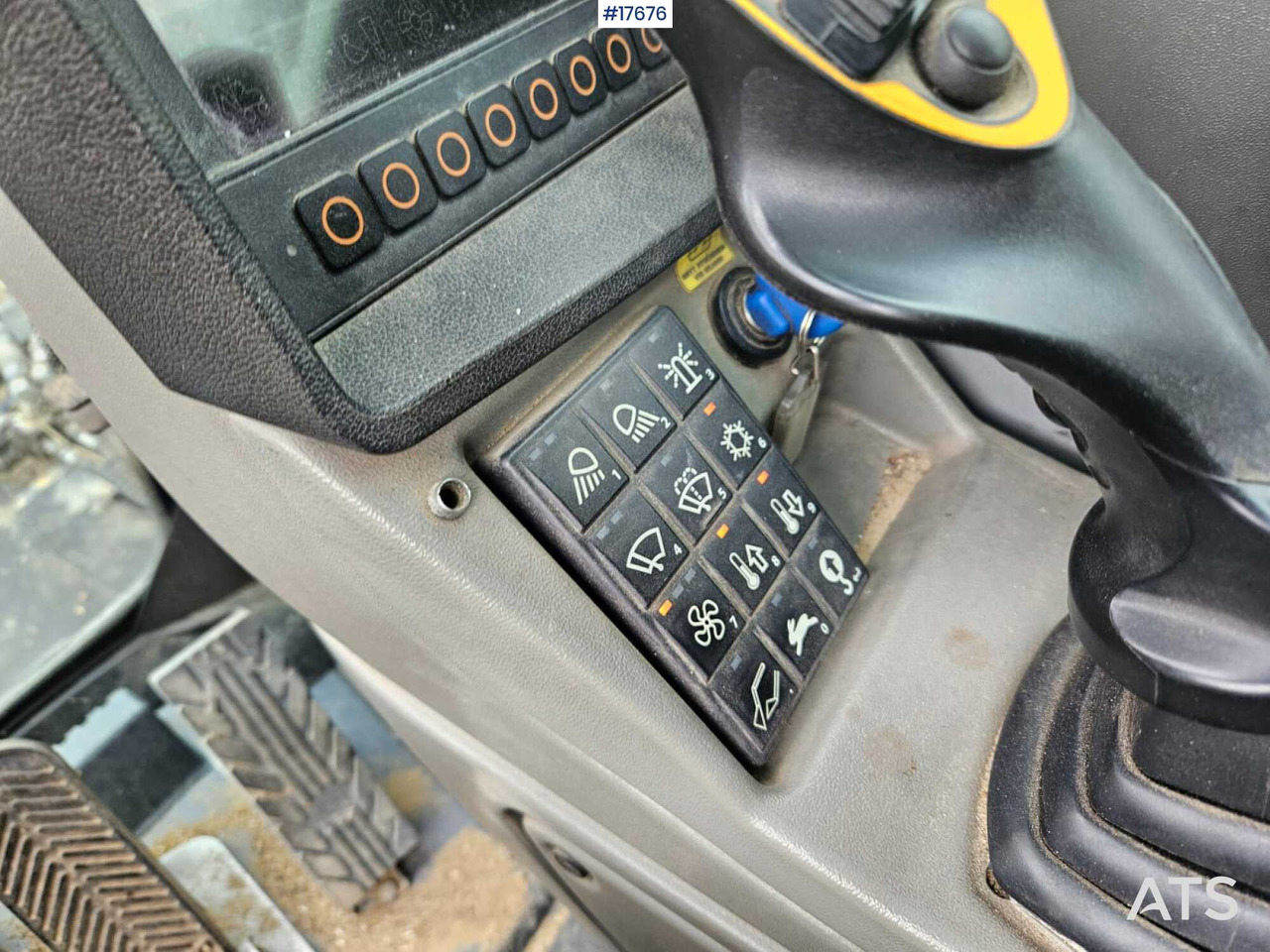 Excavadora de ruedas 2017 Schaeff TW 110: foto 17 Excavadora de ruedas 2017 Schaeff TW 110: foto 17