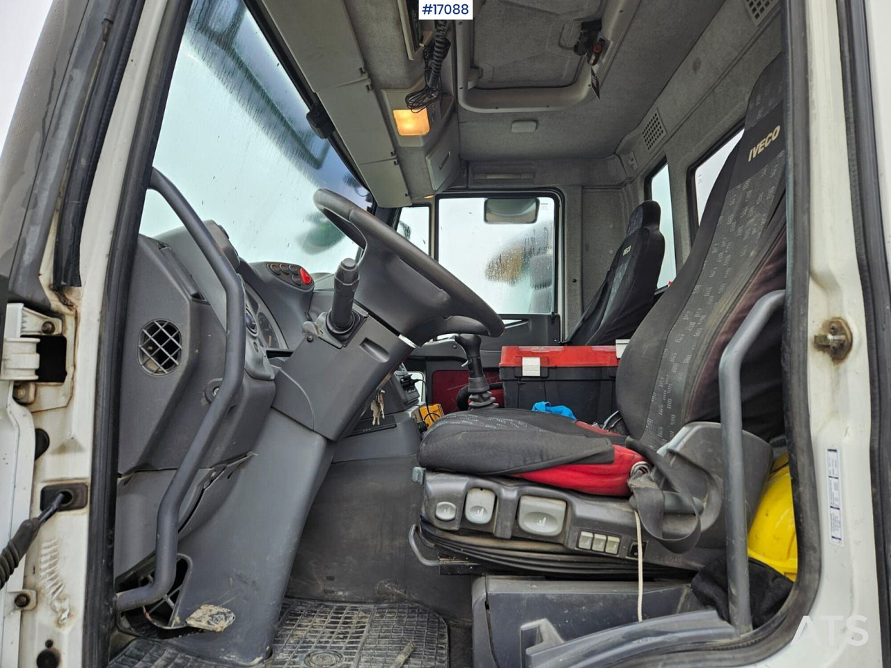 Leasing de  Concrete pump CIFA Magnum MK 28,4  IVECO 8x4 (2006) Concrete pump CIFA Magnum MK 28,4  IVECO 8x4 (2006): foto 14
