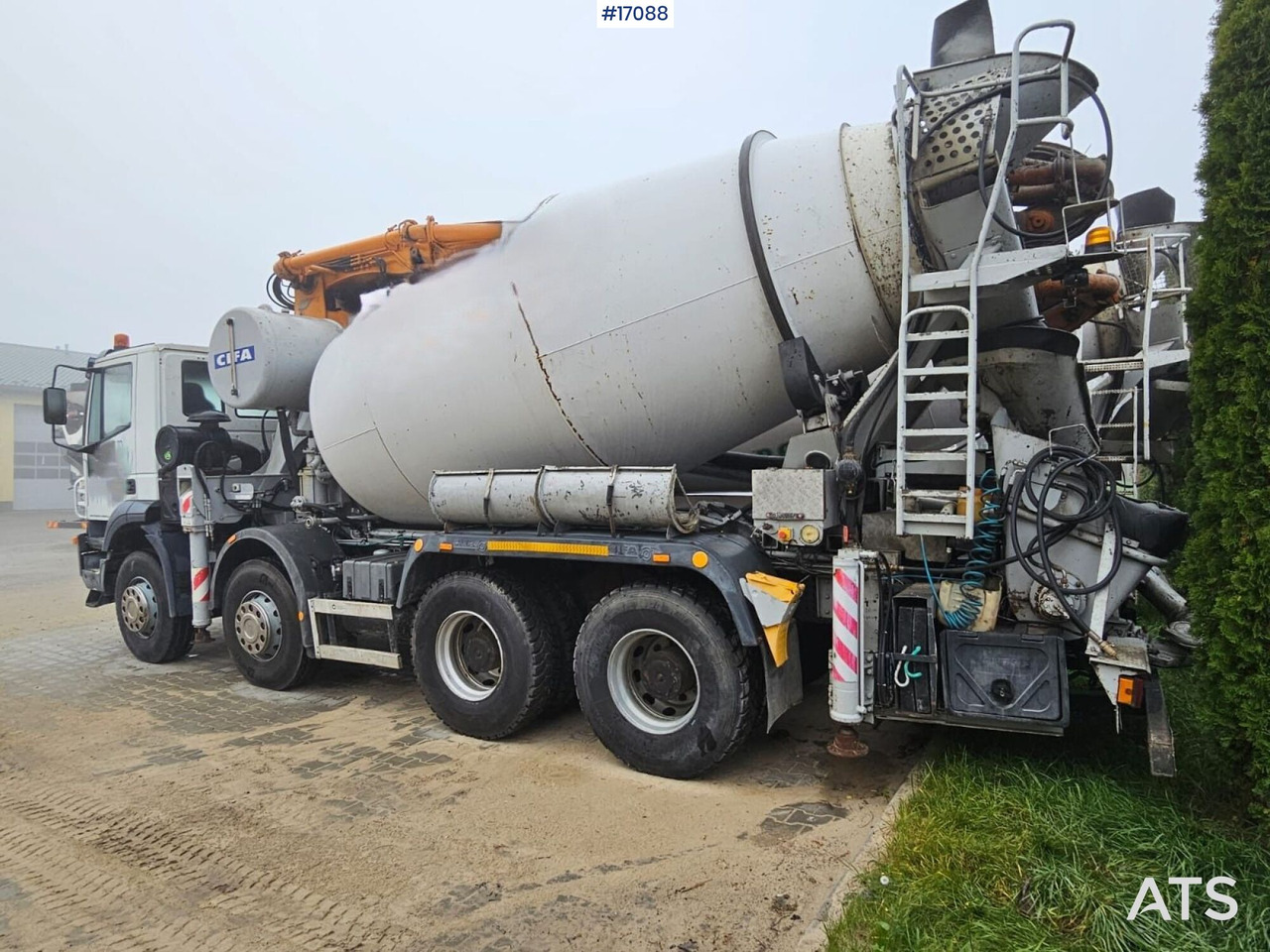 Leasing de  Concrete pump CIFA Magnum MK 28,4  IVECO 8x4 (2006) Concrete pump CIFA Magnum MK 28,4  IVECO 8x4 (2006): foto 6