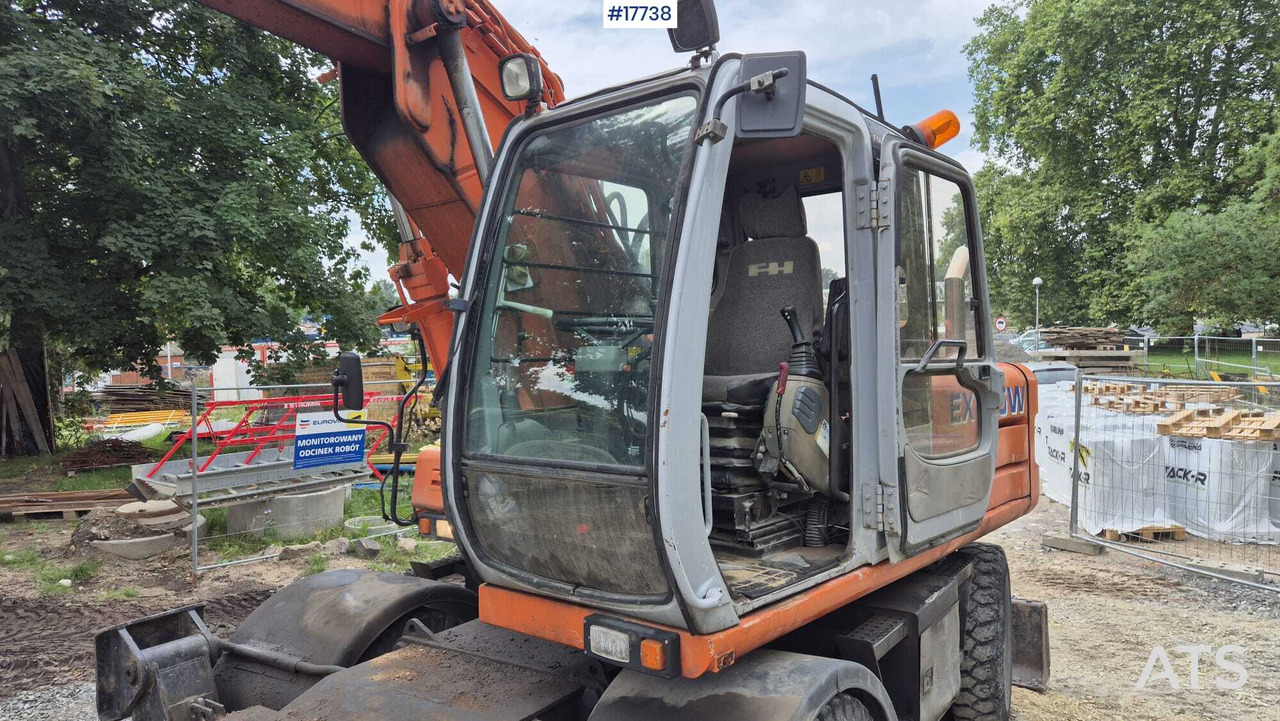 Excavadora de ruedas HITACHI EW 165W (2000) ROTOTILT Wheel Excavator: foto 15
