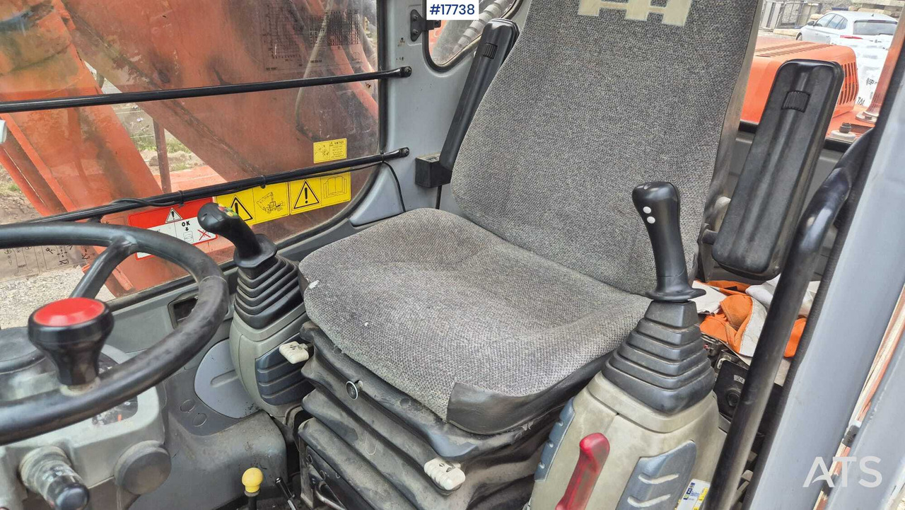 Excavadora de ruedas HITACHI EW 165W (2000) ROTOTILT Wheel Excavator: foto 19