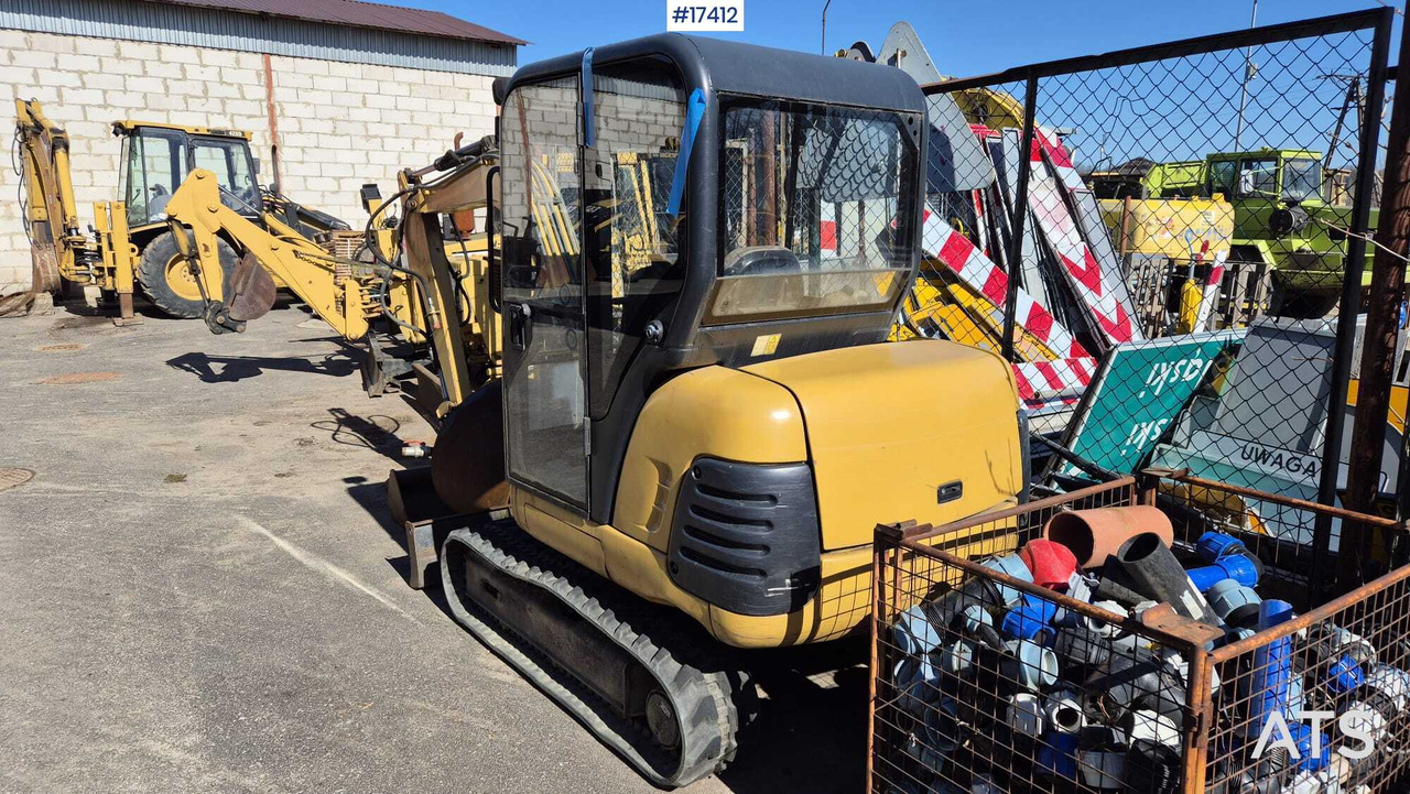 Mini excavator CATERPILLAR 302.5 (2004) two buckets, quick couplers. - Miniexcavadora: foto 5 Mini excavator CATERPILLAR 302.5 (2004) two buckets, quick couplers. - Miniexcavadora: foto 5