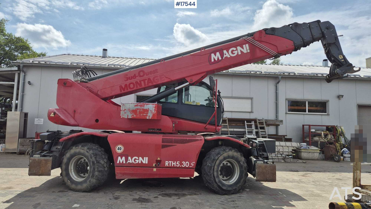 Rotating telescopic handler MAGNI RTH 5.30 SM/C (2016) ++++ - Manipulador telescópico: foto 4 Rotating telescopic handler MAGNI RTH 5.30 SM/C (2016) ++++ - Manipulador telescópico: foto 4